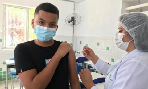 Confira novo cronograma de vacinação contra a Covid-19 nas escolas