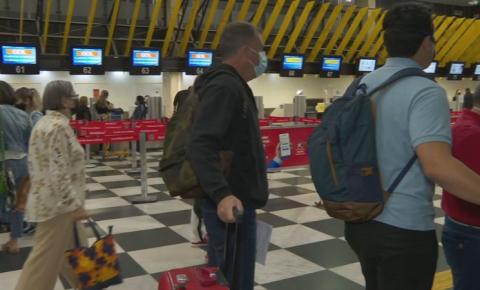 Aeroportos de SP têm voos cancelados por conta do aumento de casos de Covid e influenza
